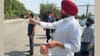CM ਦੇ ਕਾਫ਼ਲੇ 'ਤੇ ਬਿੱਟੂ ਨੇ ਸੁੱਟੇ ਅੰਡੇ ਤੇ ਟਮਾਟਰ, ਪੁਲਿਸ ਨੇ ਹਿਰਾਸਤ 'ਚ ਲਿਆ...