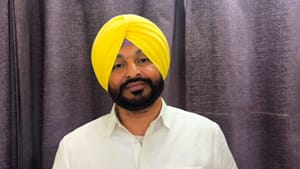 ਬਿੱਟੂ ਨੂੰ ਪਾਕਿਸਤਾਨੀ ਨੰਬਰ ਤੋਂ ਜਾਨੋਂ ਮਾਰਨ ਦੀ ਧਮਕੀ, ਵਟਸਐਪ ਤੇ ਆਇਆ ਮੈਸੇਜ ਬਿੱਟੂ ਨੂੰ ਪਾਕਿਸਤਾਨੀ ਨੰਬਰ ਤੋਂ ਜਾਨੋਂ ਮਾਰਨ ਦੀ ਧਮਕੀ, ਵਟਸਐਪ ਤੇ ਆਇਆ ਮੈਸੇਜ