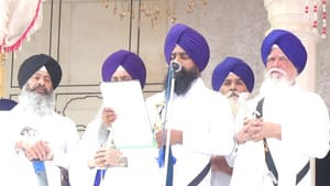 SGPC ਮੈਂਬਰਾਂ ਨੂੰ ਖਾਲਸਾ ਪੰਥ ਚੋਂ ਕੱਢਿਆ, ਸਿੰਘ ਸਾਹਿਬਾਨਾਂ ਨੇ ਸੁਣਾਇਆ ਫੈਸਲਾ SGPC ਮੈਂਬਰਾਂ ਨੂੰ ਖਾਲਸਾ ਪੰਥ ਚੋਂ ਕੱਢਿਆ, ਸਿੰਘ ਸਾਹਿਬਾਨਾਂ ਨੇ ਸੁਣਾਇਆ ਫੈਸਲਾ