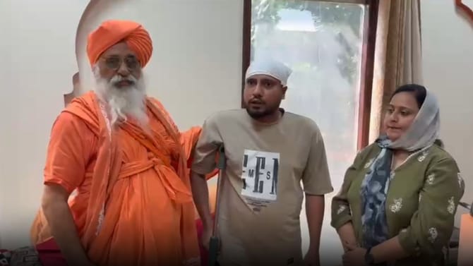3 ਸਾਲ ਬਾਅਦ ਕੰਬੋਡੀਆ ਤੋਂ ਪਰਤਿਆ ਨੌਜਵਾਨ, ਸੰਤ ਸੀਚੇਵਾਲ ਨੇ ਕਰਵਾਈ ਵਾਪਸੀ