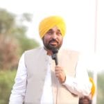 ਅਨੰਦਪੁਰ ਸਾਹਿਬ ‘ਚ ਗਰਜੇ CM ਮਾਨ: ‘ਅਸੀਂ ਲੰਡਨ-ਪੈਰਿਸ ਨਹੀਂ, ਰੰਗਲਾ ਪੰਜਾਬ ਬਣਾ ਰਹੇ’; ਵਿਰੋਧੀਆਂ ‘ਤੇ ਤਿੱਖੇ ਹਮਲੇ