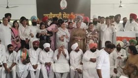 ਹਲਦਵਾਨੀ ਘਟਨਾ ਦੇ ਵਿਰੋਧ 'ਚ ਕਾਂਗਰਸ ਦਾ ਪ੍ਰਦਰਸ਼ਨ, BJP 'ਤੇ ਸਾਧਿਆ ਨਿਸ਼ਾਨਾ