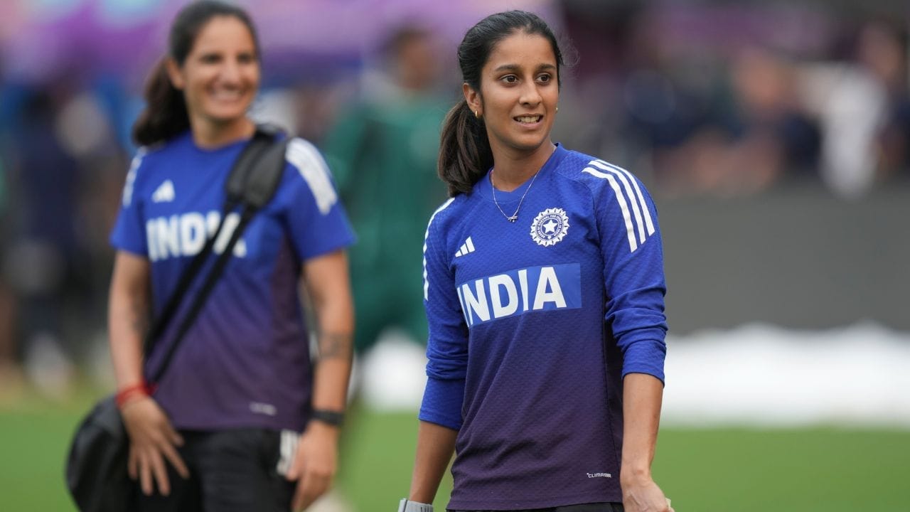 Asian Games 2026: ਏਸ਼ੀਅਨ ਗੇਮਜ਼ 2026 ਤੋਂ ਪਹਿਲਾਂ ਭਾਰਤੀ ਮਹਿਲਾ ਕ੍ਰਿਕਟ ਟੀਮ ਨੂੰ ਵੱਡਾ ਝਟਕਾ ਲੱਗਾ ਹੈ। ਟੀਮ ਦੀ ਤਜਰਬੇਕਾਰ ਬੱਲੇਬਾਜ਼ ਜੇਮਿਮਾ ਰੋਡ੍ਰਿਗਜ਼ ਹੈਮਸਟਰਿੰਗ ਇੰਜਰੀ ਨਾਲ ਜੂਝ ਰਹੀ ਹੈ। ਇਸ ਕਾਰਨ ਉਹ ਏਸ਼ੀਆ ਕੱਪ 2026 ਦਾ ਵੀ ਹਿੱਸਾ ਨਹੀਂ ਹਨ। (Photo Credit: PTI)