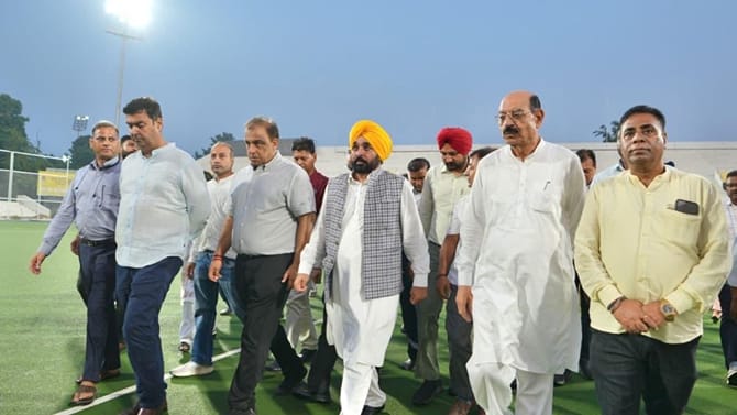CM ਮਾਨ ਪੁੱਜੇ ਜਲੰਧਰ, ਏਸ਼ੀਅਨ ਹਾਕੀ ਚੈਂਪੀਅਨਸ਼ਿਪ ਦੀਆਂ ਤਿਆਰੀਆਂ ਦਾ ਲਿਆ ਜਾਇਜ਼ਾ