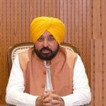 ਦਿੱਲੀ ਏਅਰਪੋਰਟ ਵਿਵਾਦ ‘ਤੇ CM ਮਾਨ ਦਾ ਬਿਆਨ,  2 ਘੰਟੇ ਬਿਠਾ ਕੇ ਰੱਖਿਆ, ਕਸਟਮ ਹੈੱਡ CEC ਗਿਆਨੇਸ਼ ਕੁਮਾਰ ਦੇ ਸਕੇ ਭਰਾ