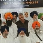 ਗਾਇਕ ਰੌਂਤਾ ‘ਵਾਰਿਸ ਪੰਜਾਬ ਦੇ’ ਵਿੱਚ ਸ਼ਾਮਲ: ਮੋਹਾਲੀ ‘ਚ ਪਾਰਟੀ ਦਫ਼ਤਰ ਦਾ ਉਦਘਾਟਨ, ਬੋਲੇ- ਪੰਜਾਬੀਅਤ ਨਾਲ ਜੁੜੇ ਮੁੱਦੇ ਚੁੱਕਾਂਗੇ
