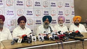 CM ਦੇ ਕਰੀਬੀ ਰਹੇ ਮਨਜੀਤ ਸਿੱਧੂ ਕਾਂਗਰਸ ਚ ਸ਼ਾਮਲ, ਪਰਗਟ ਸਿੰਘ ਨੇ ਕੀਤਾ ਸਵਾਗਤ