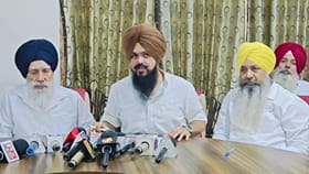 ਜਥੇਬੰਦੀਆਂ ਵੱਲੋਂ SGPC ਪ੍ਰਧਾਨ ਦੇ ਅਸਤੀਫ਼ੇ ਦੀ ਮੰਗ, ਧਾਮੀ ਦੇ ਘਰ ਦਾ ਘਿਰਾਓ