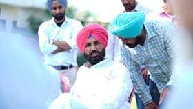 ਘਾਹ ਤਾਂ ਕੱਟਾਂਗਾ ਨਹੀਂ, ਸਿਆਸਤ ਹੀ ਕਰਾਂਗਾ... ਲਾਬੀ ਮਜਬੂਤ ਕਰਨ 'ਚ ਜੁਟੇ ਵੜਿੰਗ