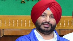 ਵਫ਼ਾਦਾਰ ਉਡੀਕਦੇ ਰਹੇ... ਪਰਗਟ ਦੀ ਤਾਜਪੋਸ਼ੀ 'ਤੇ ਬਿੱਟੂ ਦਾ ਤਿੱਖਾ ਹਮਲਾ