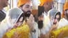 ਸ੍ਰੀ ਹਰਿਮੰਦਰ ਸਾਹਿਬ ਵਿਖੇ ਭਾਵੁਕ ਹੋਈ ਸਾਰਾ ਅਲੀ ਖਾਨ, ਮਾਂ ਨੂੰ ਕੀਤਾ ਯਾਦ...