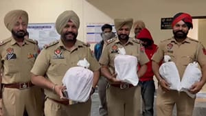 ਤਰਨਤਾਰਨ ਪੁਲਿਸ ਵੱਲੋਂ 4 ਕਿੱਲੋ ਹੈਰੋਇਨ ਸਮੇਤ ਦੋ ਕਾਬੂ; ਕਿੱਟ ਬੈਗਾਂ 'ਚ ਸੀ ਖੇਪ
