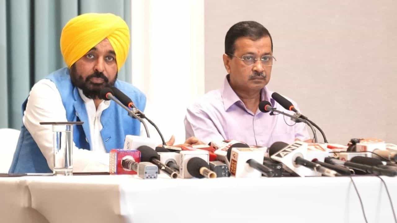 ਕੱਲ੍ਹ ਦਿੱਲੀ ਚ AAP ਦੀ ਵੱਡੀ ਮੀਟਿੰਗ, 15 ਨਵੰਬਰ ਤੋਂ ਪਹਿਲਾਂ ਜਾਰੀ ਹੋ ਸਕਦੀ ਉਮੀਦਵਾਰਾਂ ਦੀ ਪਹਿਲੀ ਸੂਚੀ ਕੱਲ੍ਹ ਦਿੱਲੀ ਚ AAP ਦੀ ਵੱਡੀ ਮੀਟਿੰਗ, 15 ਨਵੰਬਰ ਤੋਂ ਪਹਿਲਾਂ ਜਾਰੀ ਹੋ ਸਕਦੀ ਉਮੀਦਵਾਰਾਂ ਦੀ ਪਹਿਲੀ ਸੂਚੀ