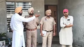 ਡੀਸੀ ਦੇ ਗੰਨਮੈਨ ਨੇ ਆਪਣੇ ਪਰਿਵਾਰ 'ਤੇ ਚਲਾਈਆਂ ਗੋਲੀਆਂ, ਪੁੱਤ ਤੇ ਖ਼ੁਦ ਦੀ ਮੌਤ