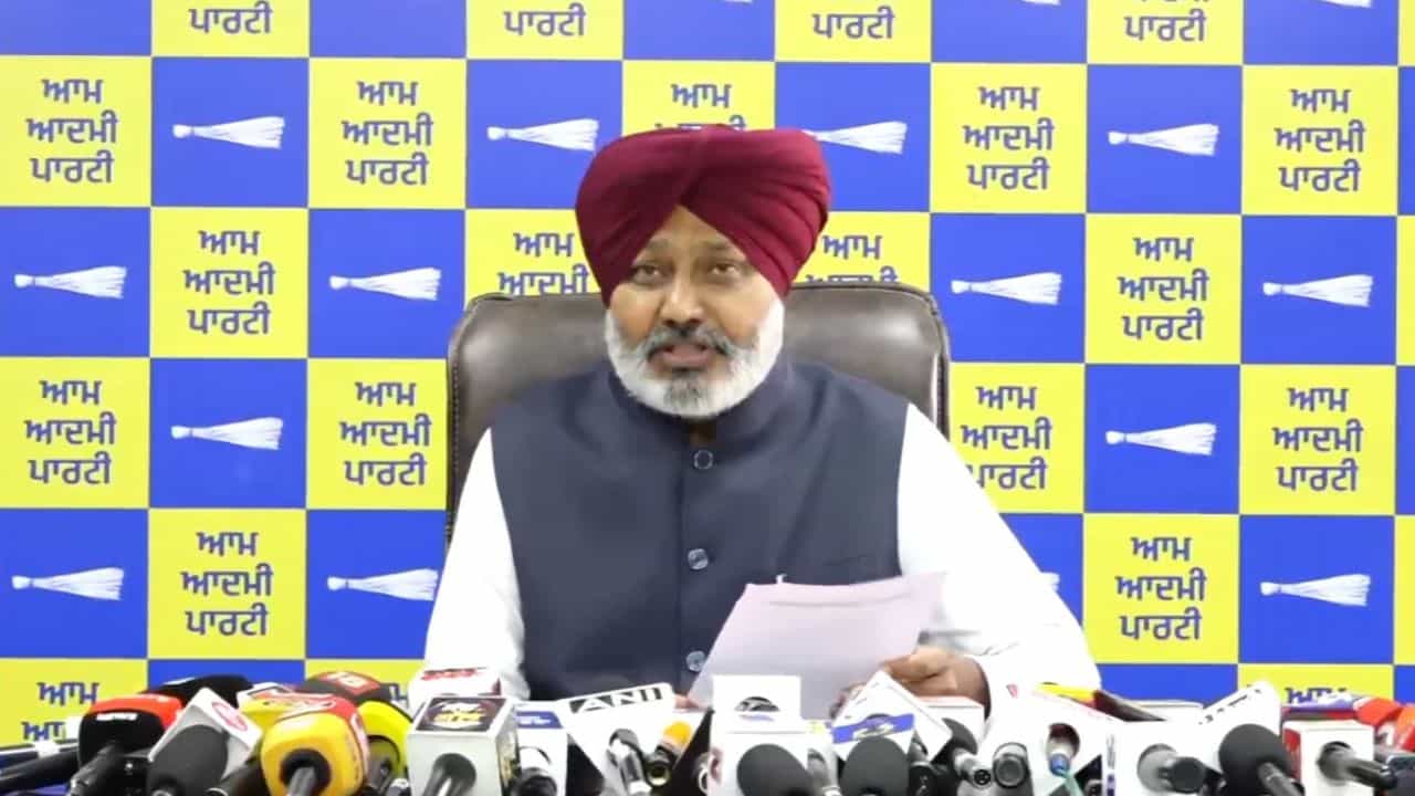 ਪੰਜਾਬ ਚ ਨਸ਼ਿਆਂ ਖ਼ਿਲਾਫ਼ 68 ਹਜ਼ਾਰ ਤੋਂ ਵੱਧ ਕੇਸ ਦਰਜ, 89 ਹਜ਼ਾਰ ਮੁਲਜ਼ਮ ਕਾਬੂ ਕਰਨ ਦਾ ਦਾਅਵਾ ਪੰਜਾਬ ਚ ਨਸ਼ਿਆਂ ਖ਼ਿਲਾਫ਼ 68 ਹਜ਼ਾਰ ਤੋਂ ਵੱਧ ਕੇਸ ਦਰਜ, 89 ਹਜ਼ਾਰ ਮੁਲਜ਼ਮ ਕਾਬੂ ਕਰਨ ਦਾ ਦਾਅਵਾ