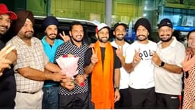 ਗੋਲਡ ਮੈਡਲ ਜਿੱਤ ਕੇ ਪਰਤੀ ਭਾਰਤੀ ਹਾਕੀ ਟੀਮ, ਅੰਮ੍ਰਿਤਸਰ ਏਅਰਪੋਰਟ 'ਤੇ ਸਵਾਗਤ